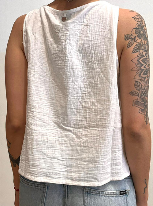 Blusa Musculosa Broderie - Image 3